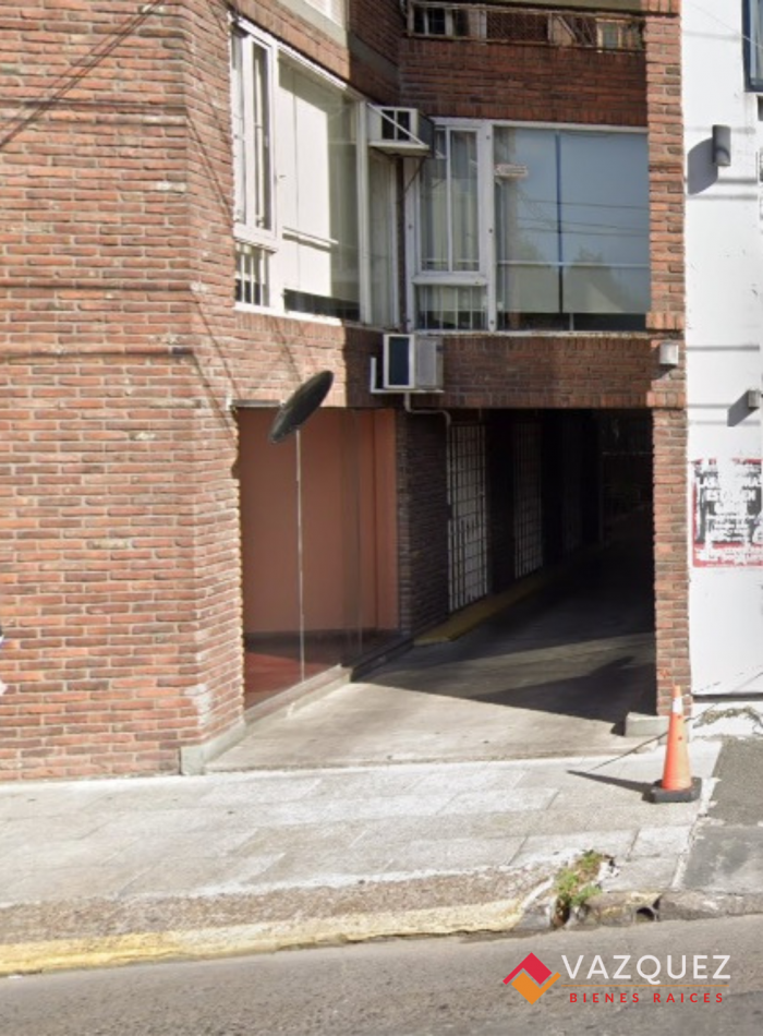 Oficina con Cochera Ideal Consultorio 