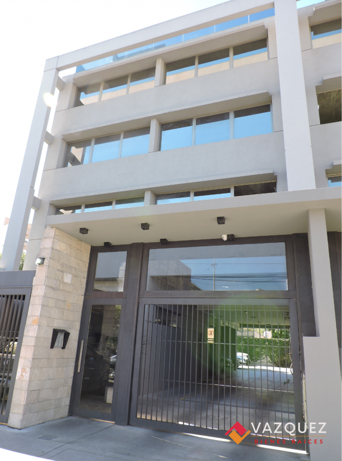 Moderna Oficina Con Cochera. Financiacion