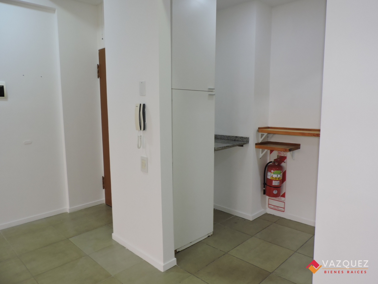 Moderna Oficina Con Cochera. Financiacion