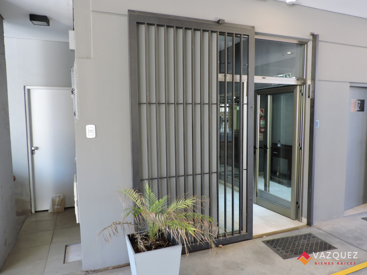 Oficina en Moderno Edificio  