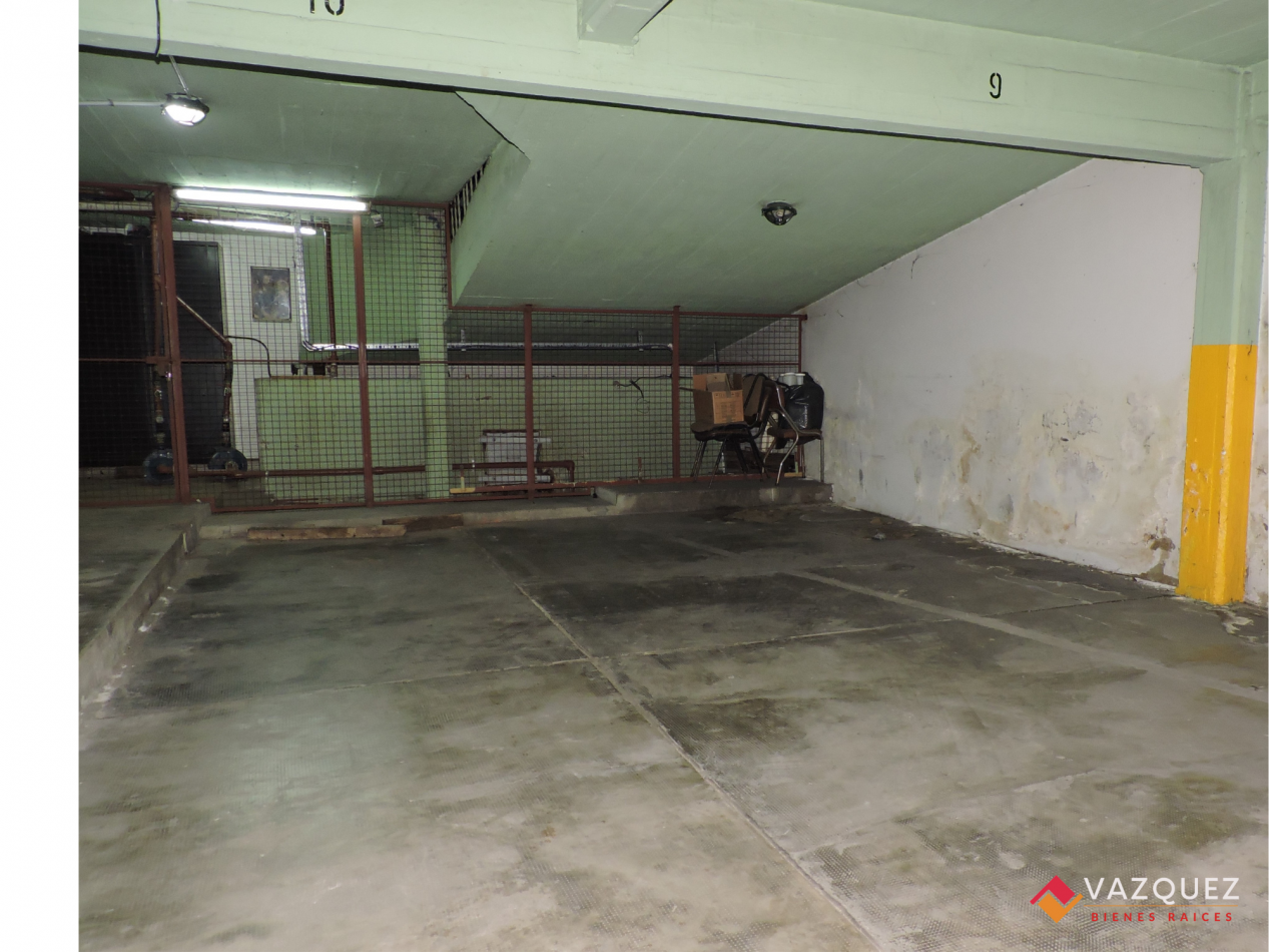 Oficina con Cochera Ideal Consultorio 