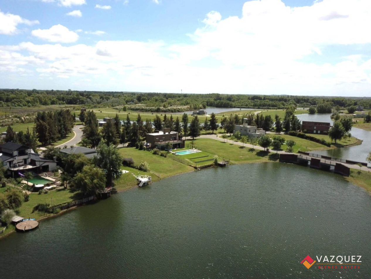 Lote a la Laguna Club Nautico El Cazal