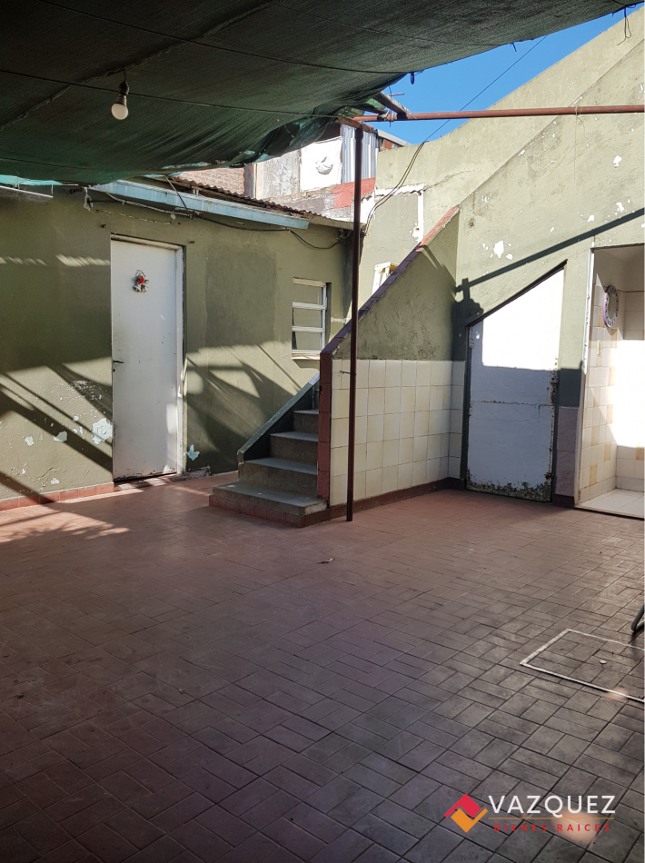 Dos Dptos 3 Ambientes mas Monoambiente en Block