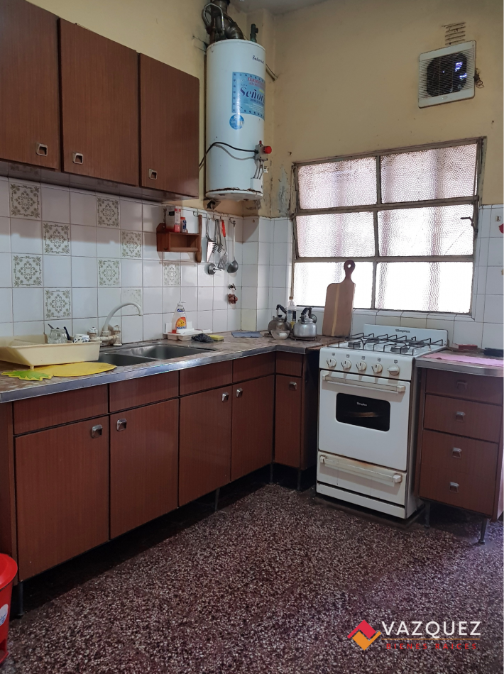 Dos Dptos 3 Ambientes mas Monoambiente en Block