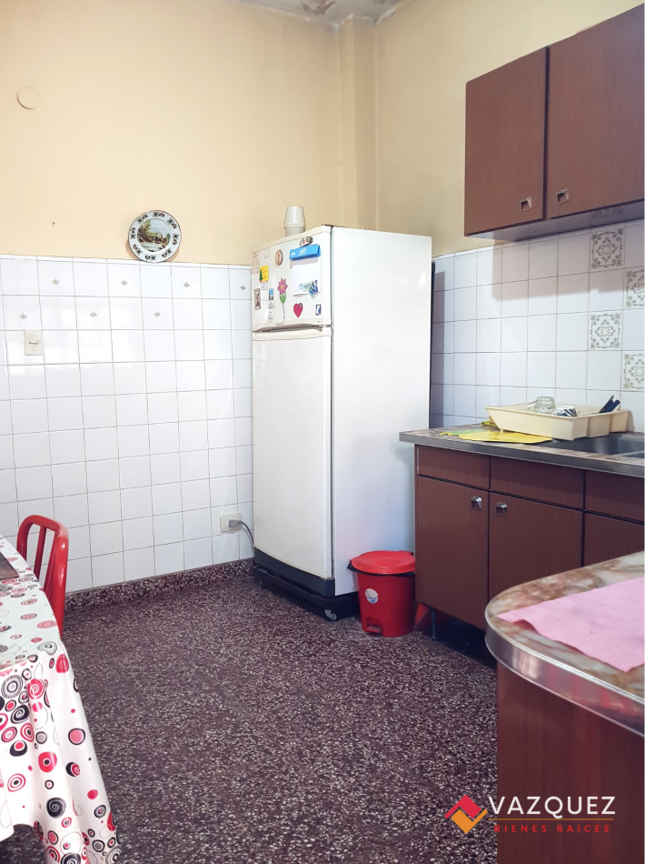 Dos Dptos 3 Ambientes mas Monoambiente en Block