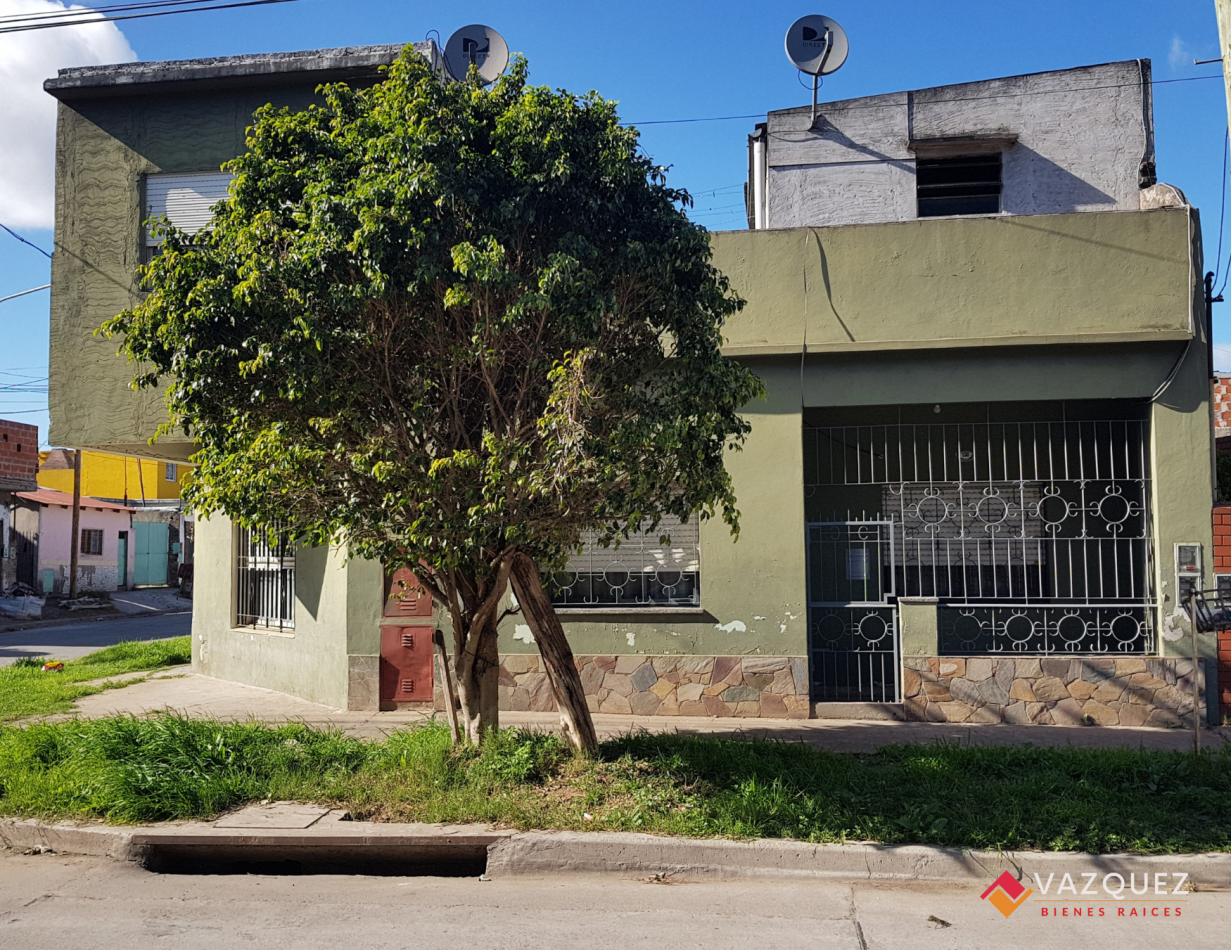 Dos Dptos 3 Ambientes mas Monoambiente en Block