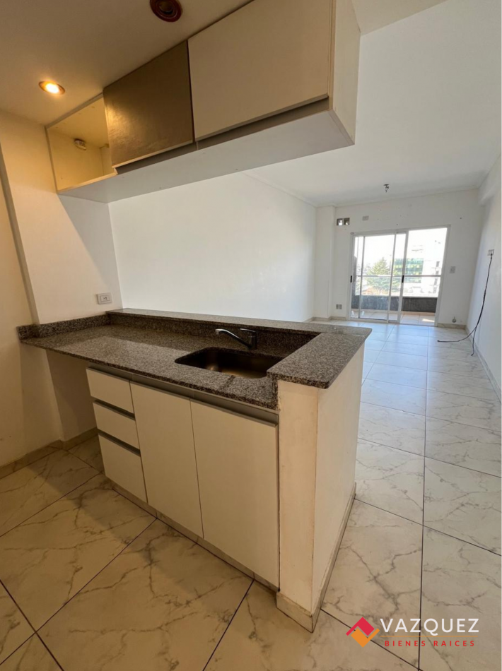 Departamento Dos Ambientes con Cochera