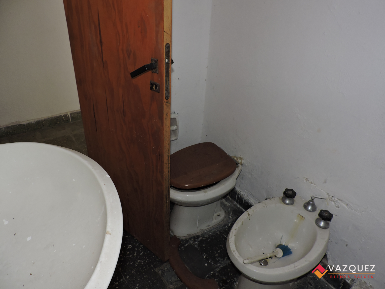 Casa + Departamento a Reciclar Ideal Dos Familias