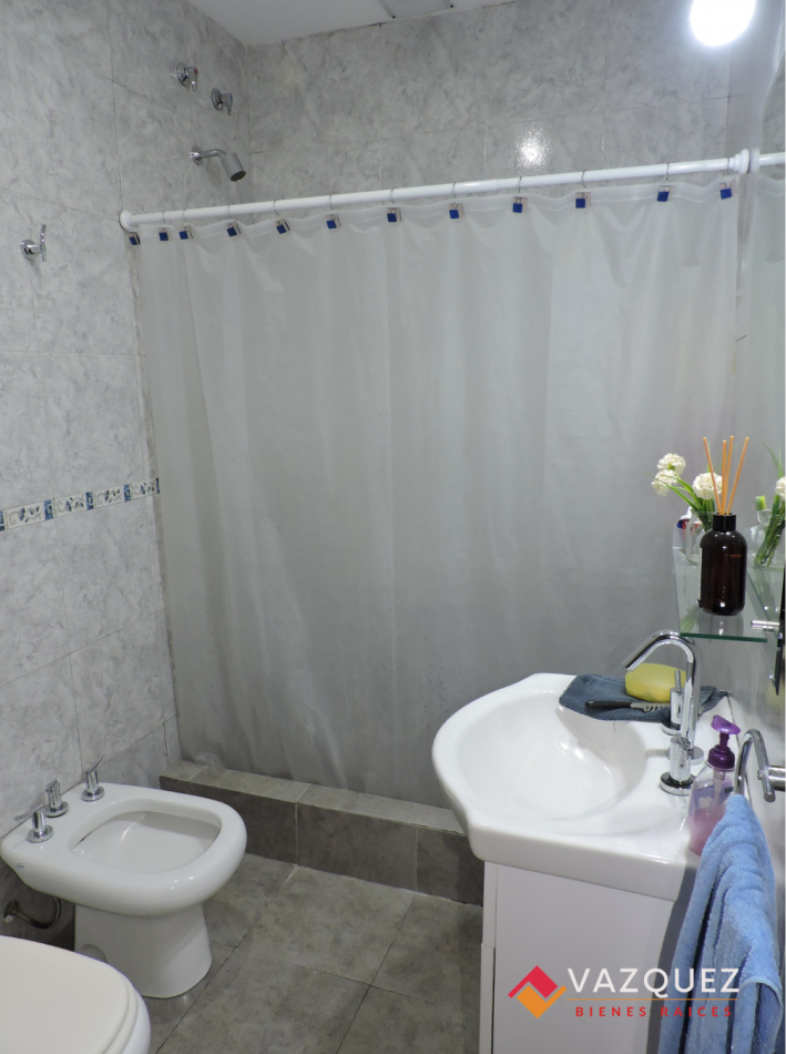 Casa a Reciclar Lote Propio