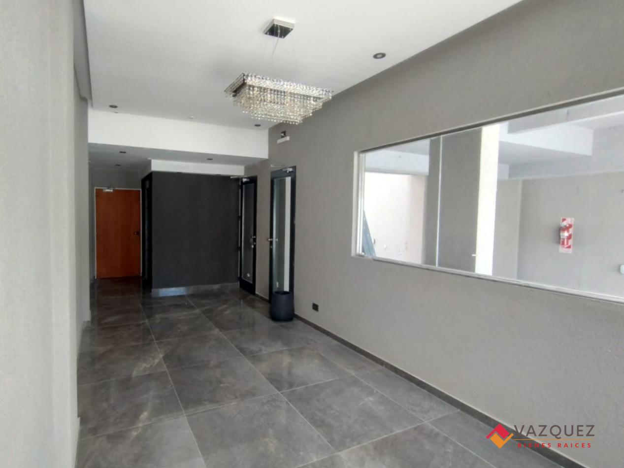 Oficina Monoambiente con Terraza propia