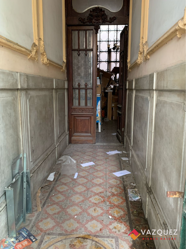 Pequeña Mansion de Estilo en Constitucion 