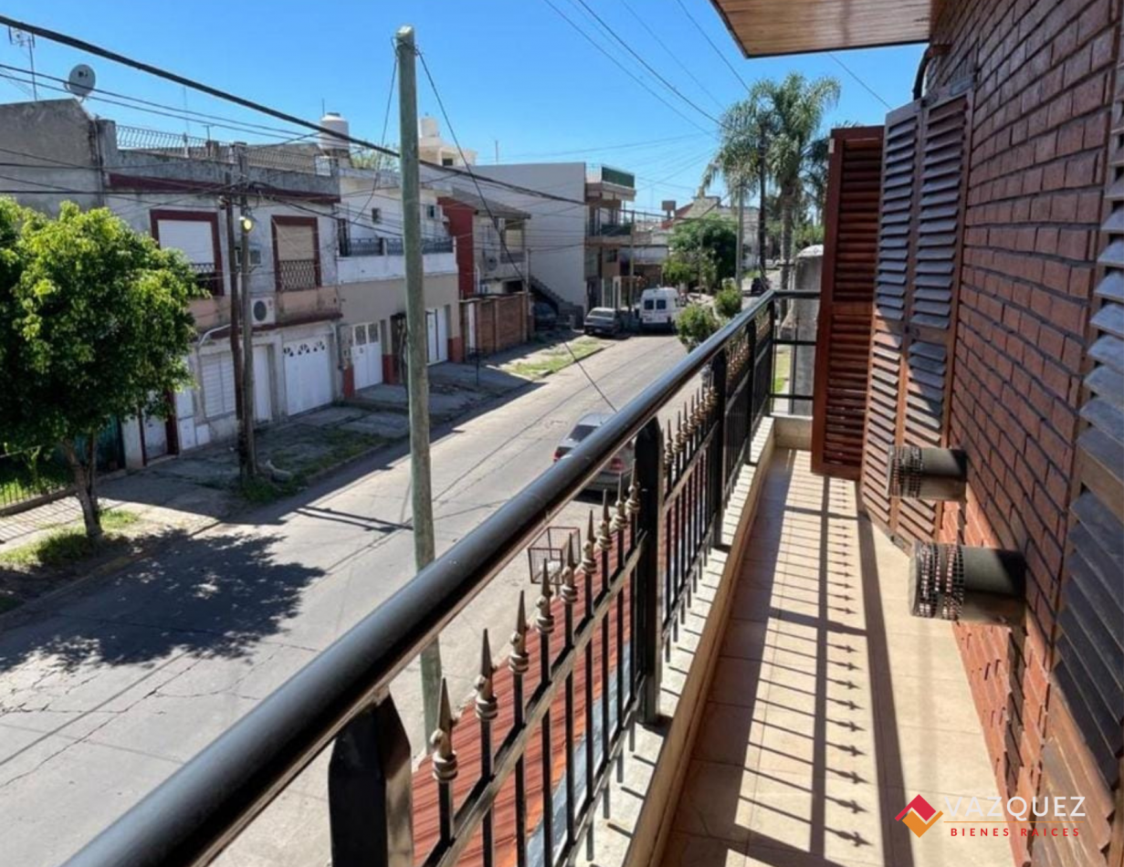 Moderno Ph al Frente 4 ambientes en San Justo